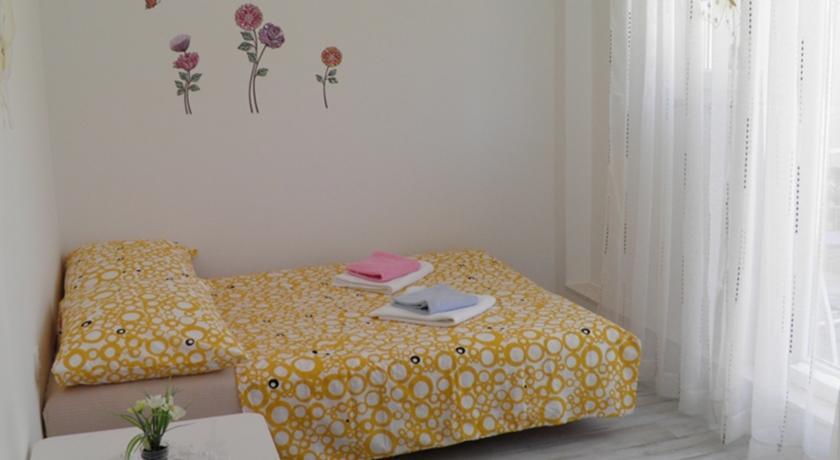 Apartment Leptir Podstrana Habitación foto