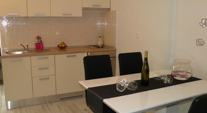Apartment Leptir Podstrana Habitación foto